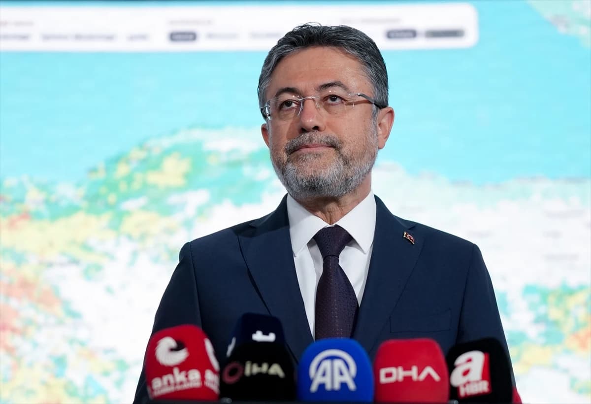 Bakan Yumaklı orman yangınlarındaki son durumu açıkladı! İşte il il son veriler...