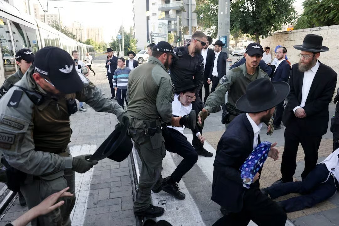 İsrail polisi ile Herediler çatıştı