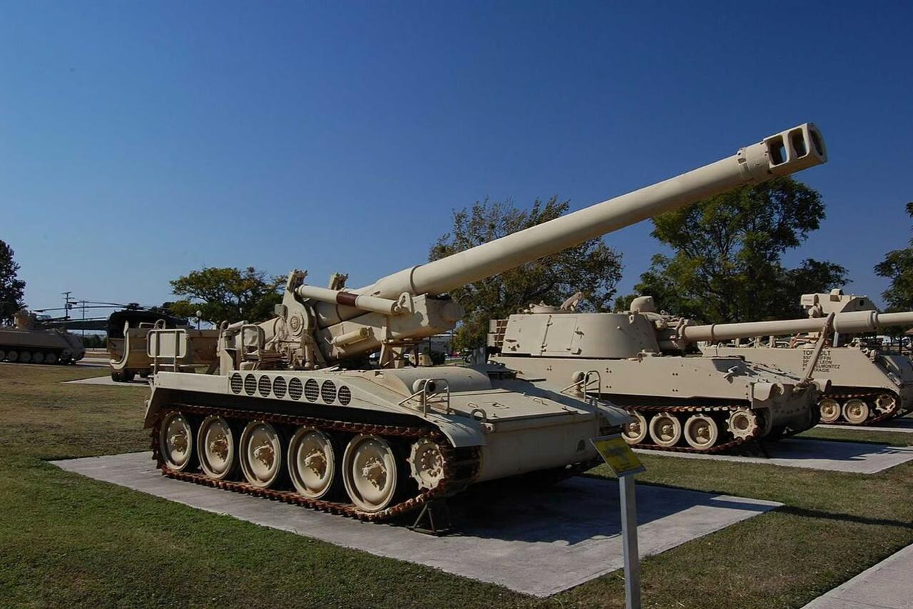 Yunanistan, Ukrayna’ya 60 adet M110A2 203 mm kendinden tahrikli obüs gönderiyor