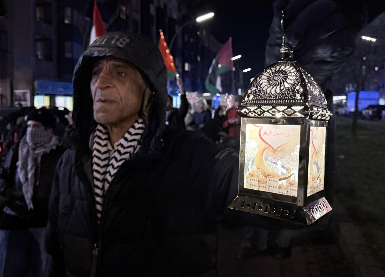 Berlin’de anlamlı eylem: Fenerler Gazze için yandı