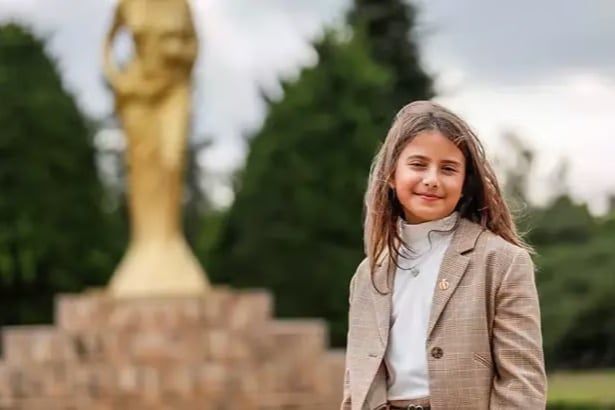 10 yaşındaki Defne Altın Portakal’da