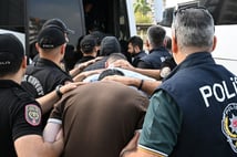 FETÖ'nün Kara Kuvvetleri mahrem yapılanmasına soruşturma: 22 gözaltı kararı