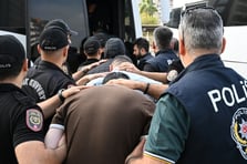 Mersin’de 7,6 milyar TL'lik yasa dışı bahis şebekesine operasyon 