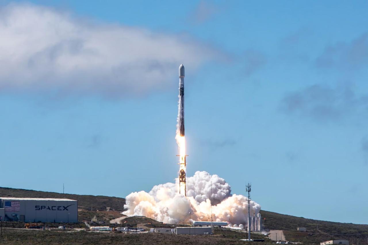 NASA'nın TRACERS uyduları uzay havasını incelemek için fırlatıldı