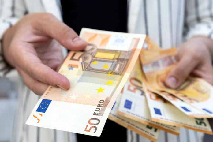 Komşuda Lev devri kapandı: Bulgaristan artık Euro kullanıyor