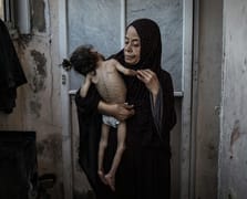 İsrailli kanal Gazze'de açlıktan ölen çocuğun annesiyle dalga geçti