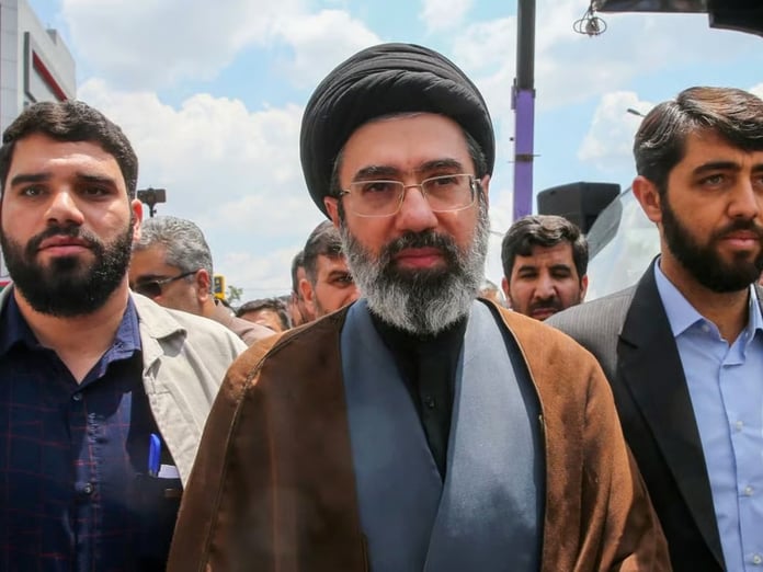 Mücteba Hamaney Kum’da yaşam savaşı mı veriyor?