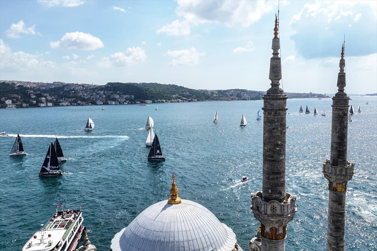 Yelkenler bu kez Zafer Kupası için çekildi