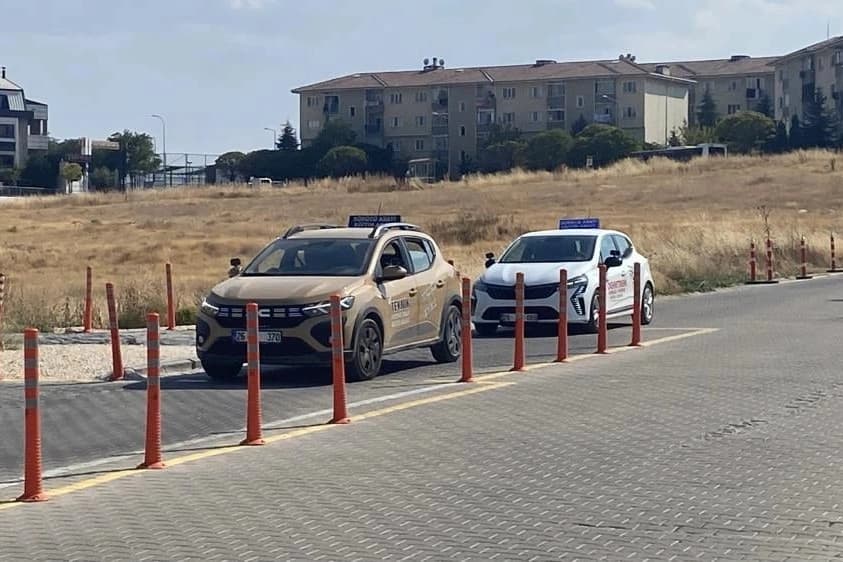 Ehliyet sınavlarında sabit parkur dönemine son