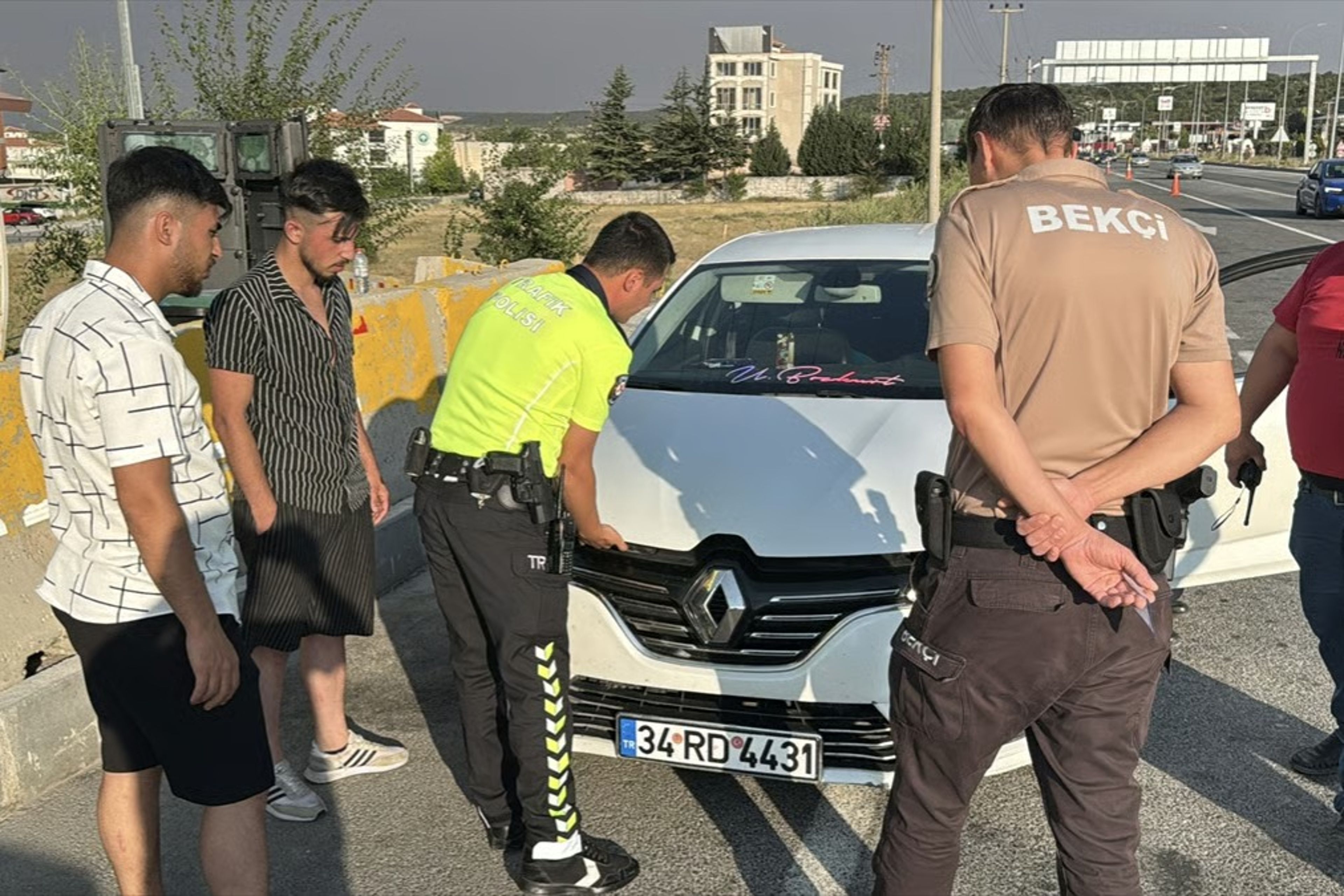Usulsüz çakar kullanan sürücü ve araç sahibine 276 bin 344 TL ceza kesildi