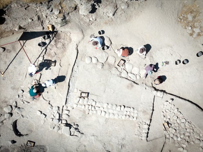 Arslantepe Höyüğü'nde tarihi değiştiren keşif: 8 bin yıllık seramikler bulundu