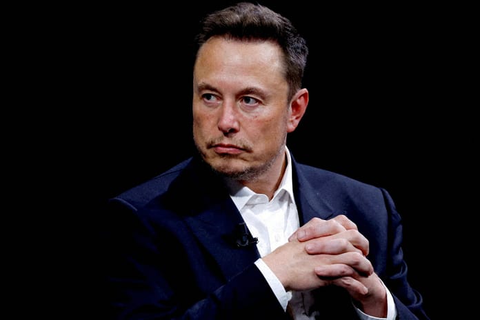 Elon Musk'ın yapay zekası Grok Musk'ı "Dünya tarihinin en büyük insanı" ilan etti