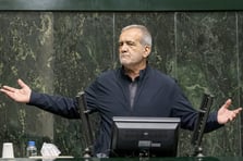 İran Cumhurbaşkanı Pezeşkiyan'dan nükleer tesis açıklaması