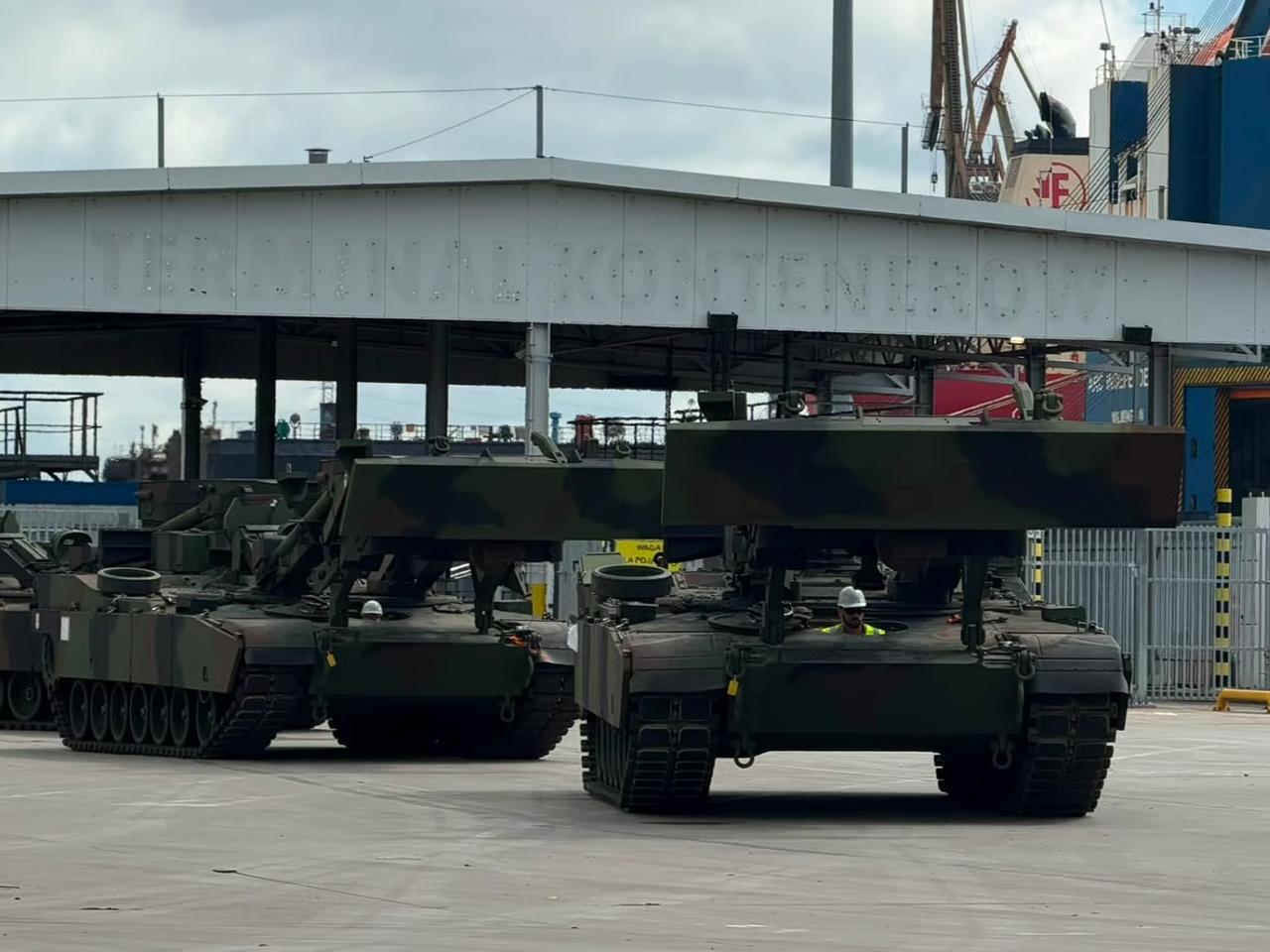 Polonya ilk M1110'larını teslim aldı