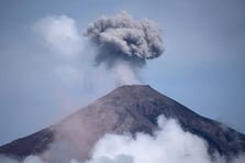 Fuego yanardağı yeniden patladı: Yüzlerce kişi tahliye edildi