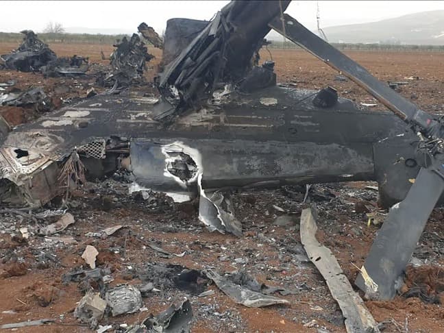 2 Bakan helikopter kazasında öldü