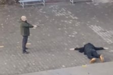 Okul bahçesinde rehine krizi! İki tarafa da gözaltı