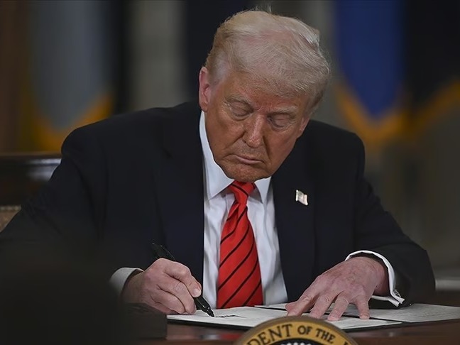 Trump Savunma Bakanlığı'nın adını Savaş Bakanlığı yaptı