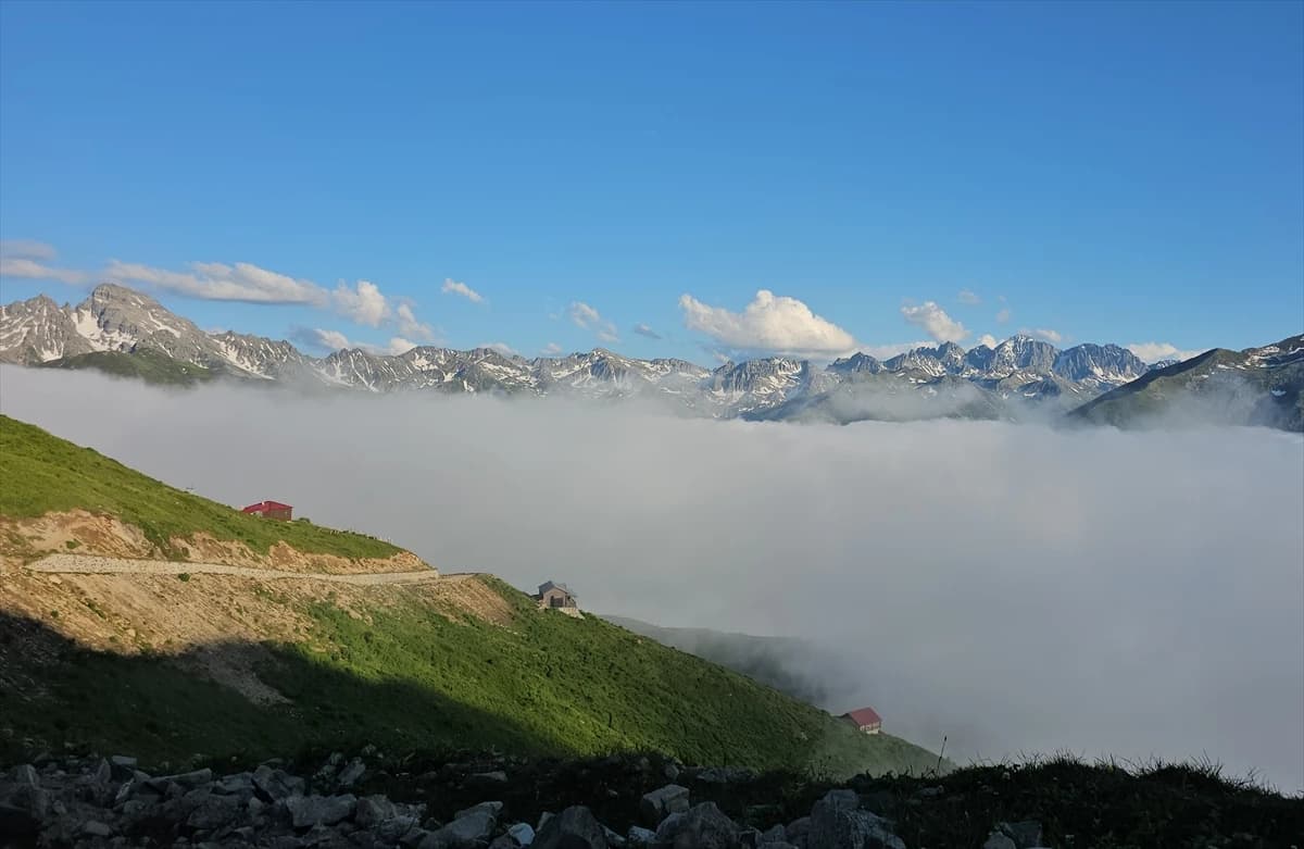 Rize'den gökyüzüne köprü: Huser Yaylası