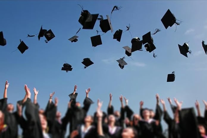 YÖK'ten yükseköğretim reformu: Üniversite eğitimi 3 yılda bitecek 