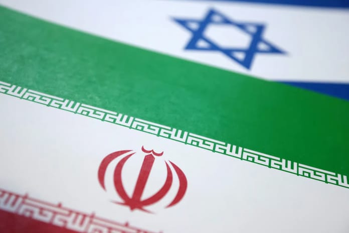 İsrail'de en üst düzey alarm: ABD'nin İran'ı vurması an meselesi