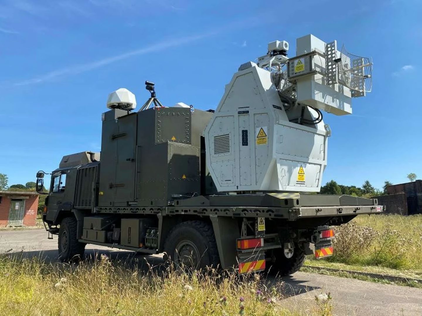 Birleşik Krallık'ın yeni RF silahı 80 İHA'yı etkisiz hale getirdi