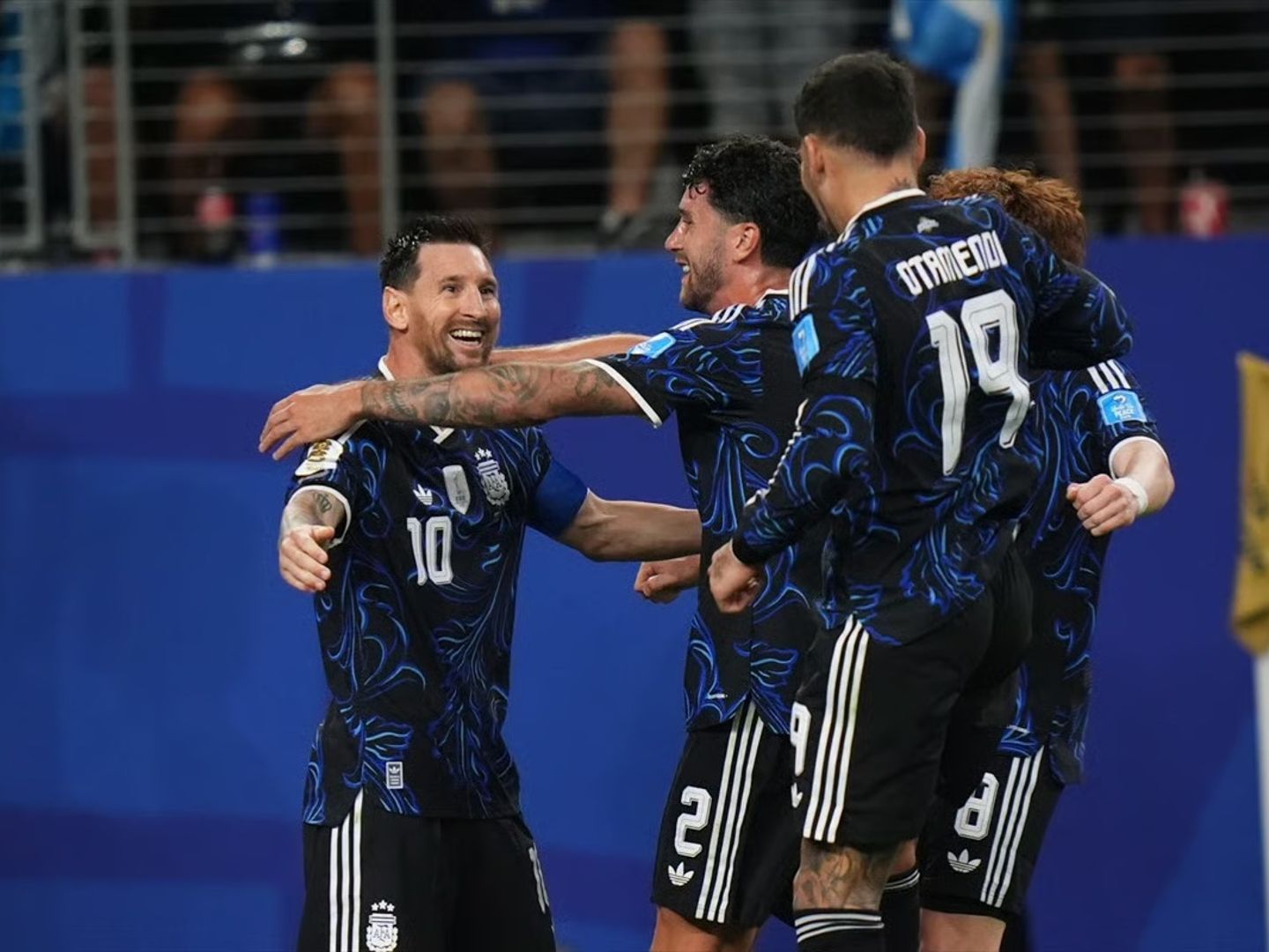 J Grubu'nda son perde: Messi rekor kırdı, Arjantin son 32 turu biletini kaptı
