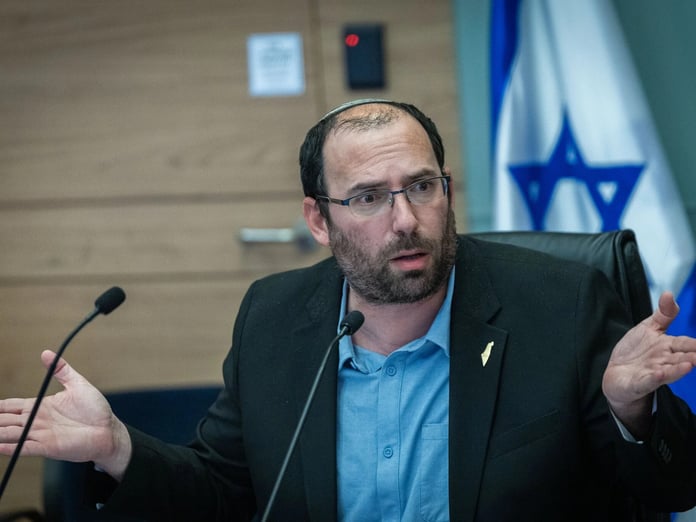 Avustralya'dan soykırımı savunan vekile ülkeye giriş yasağı