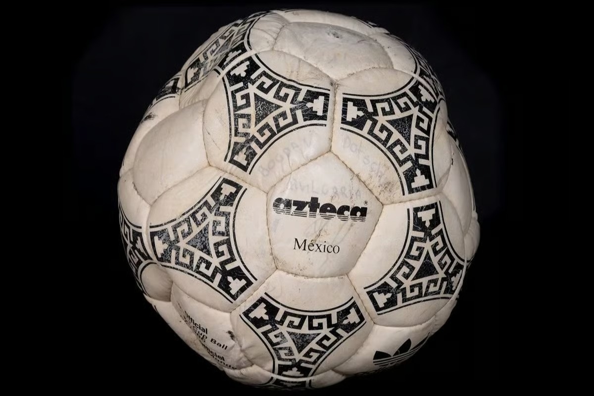 10 milyon $'lık Maradona topu