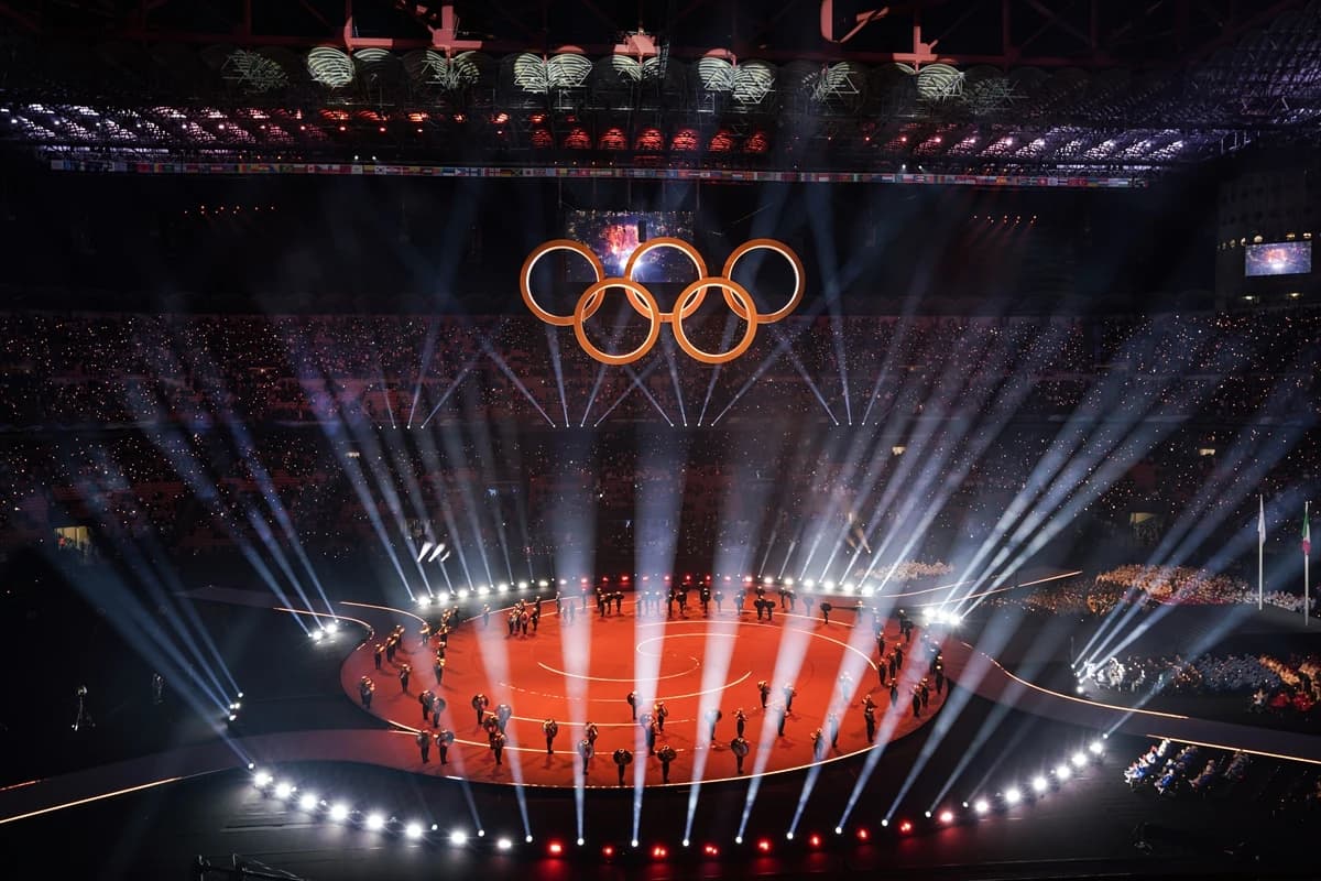 İtalya'nın kültürel mirası San Siro sahnesinde 2026 Kış Oyunları başladı