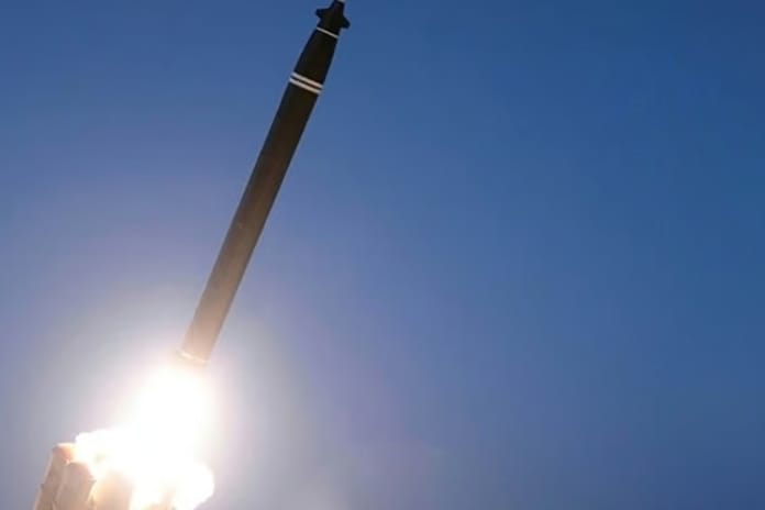 İngiltere ve Fransa’dan nükleer silah ortaklığı