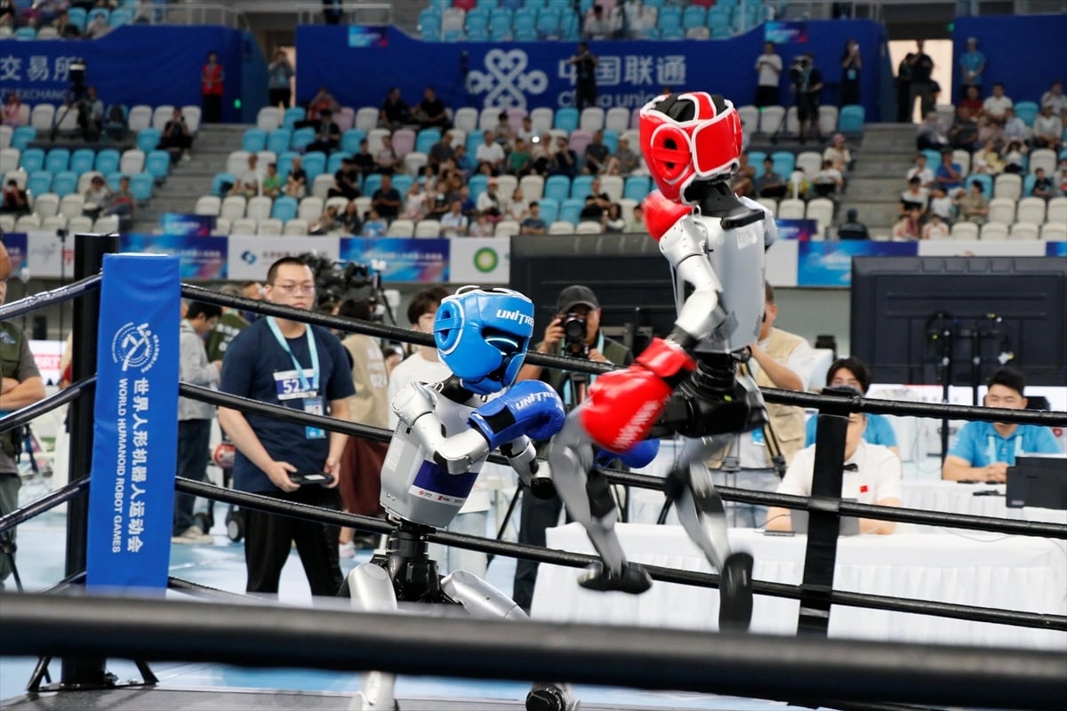 Çin'de Dünya İnsansı Robot Oyunları'nın final müsabakaları yapıldı
