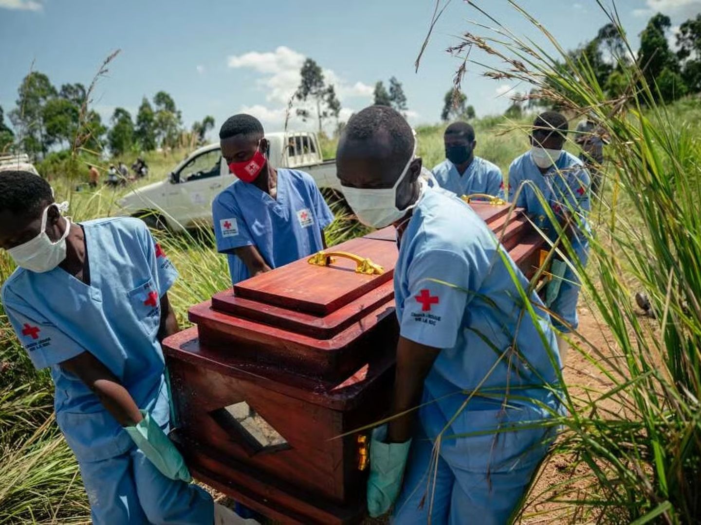Ebola virüsü nedir? Nasıl bulaşır? DSÖ'den korkutan Ebola açıklaması