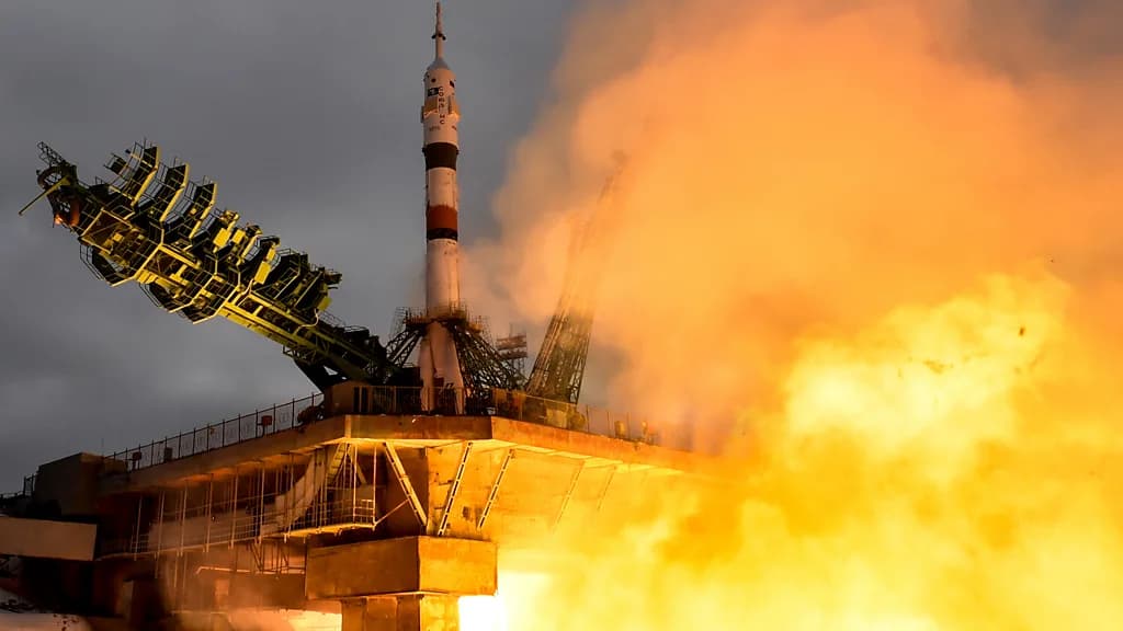 Günümüz Kazakistan'ında bulunan Baykonur'daki Sovyet yapımı uzay üssü, çevredeki bozkırlarda muazzam bir kirliliğe yol açtı (Getty Images).