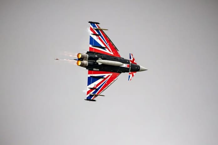 Birleşik Krallık, 2040’a kadar savunma için 800 milyar sterlin ek finansmana ihtiyaç duyuyor