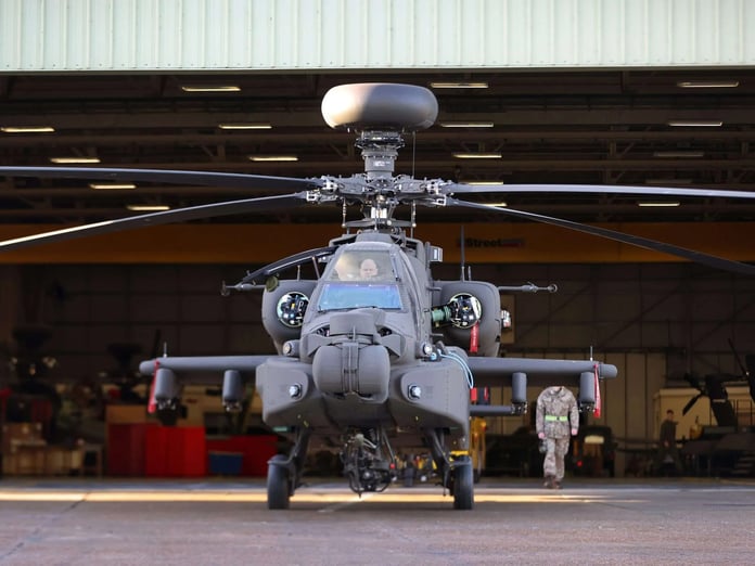 İsrail, Apache helikopterlerini yeni füze savunma sistemiyle donatıyor
