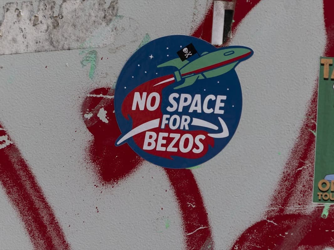 Bezos'un düğünü Venedik'te protesto edildi
