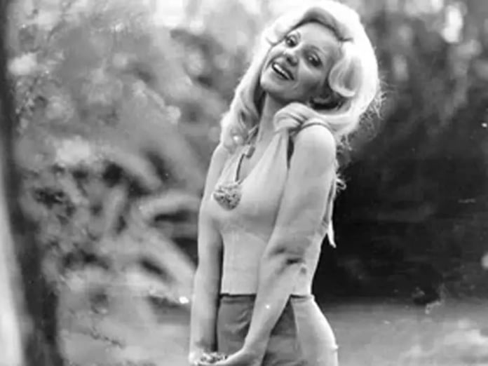 Türk pop müziğinin unutulmaz ismi: Ayla Dikmen