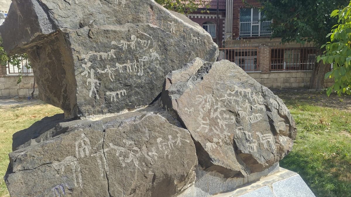 İran - Türkiye sınırındaki 800 yıllık Türk mirası