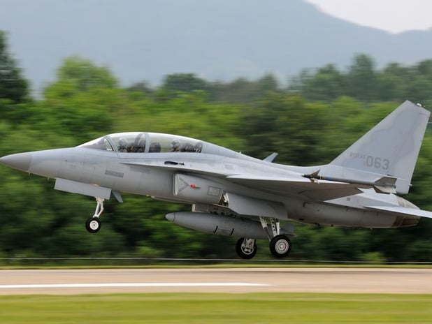 Filipinler, Güney Kore’den 12 adet FA-50 savaş uçağı satın alıyor