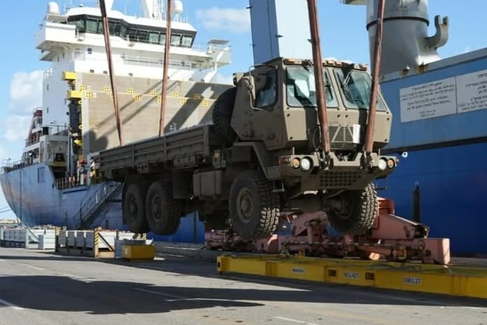 İsrail’e onlarca askeri araç sevkiyatı Haifa Limanı’nda teslim alındı