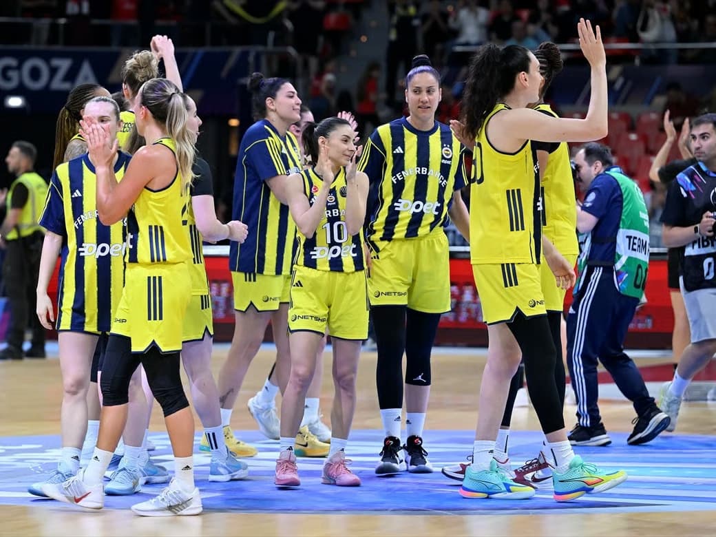 Fenerbahçe Opet Avrupa Ligi'nde finalde