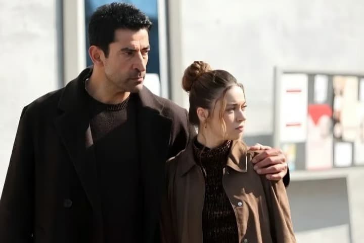 Afra Saraçoğlu'ndan A.B.İ ayrılığına ilk açıklama geldi!