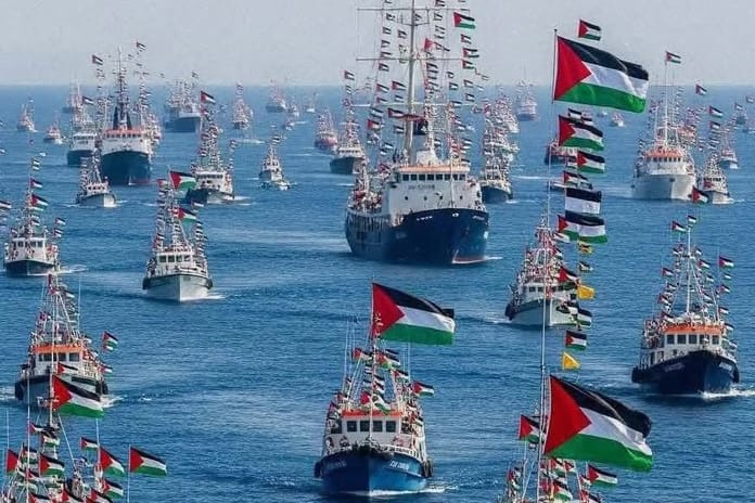 İsrail Gazze’ye giden Küresel Sumud Filosunu taciz etti