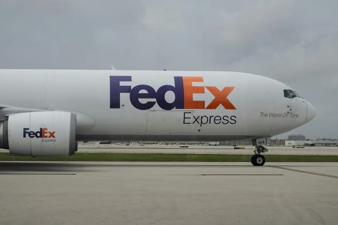 FedEx Yüksek Mahkeme'nin kararından sonra harekete geçti: ABD'ye tarife davası