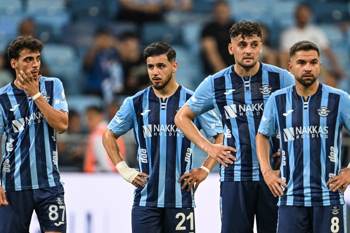 Adana Demirspor'a FIFA'dan kötü haber: Mavi lacivertliler yeni sezona eksi puanla başlıyor