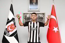 Fenerbahçe ile Beşiktaş arasındaki transfer zincirine Cengiz Ünder de eklendi