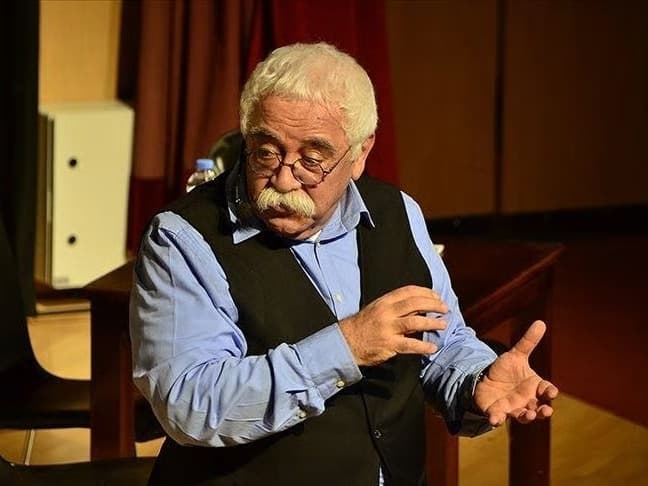 Mizahın ustası: Levent Kırca