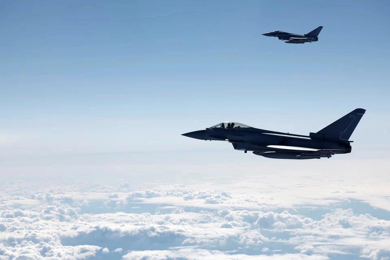 Litvanya hava sahasına giren İHA NATO savaş uçakları tarafından düşürüldü