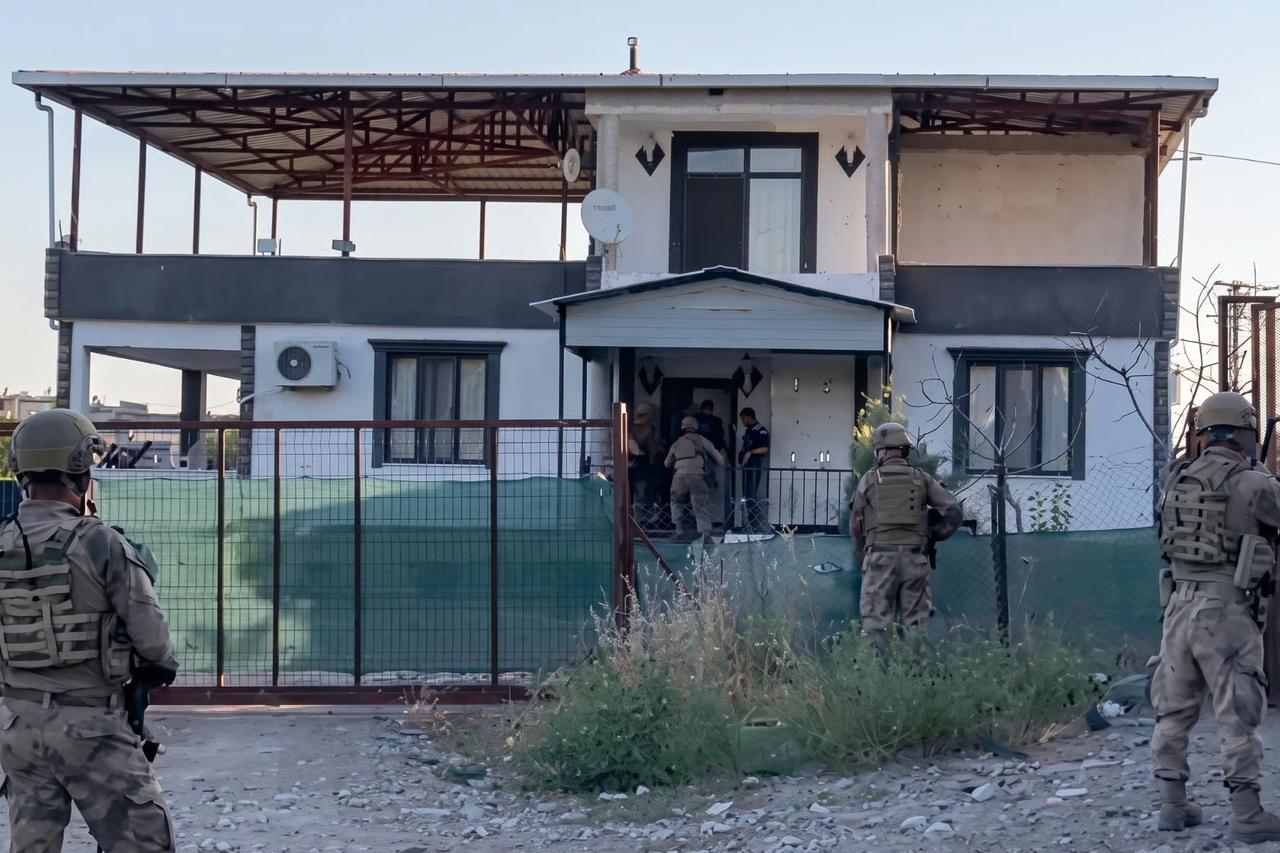 Diyarbakır merkezli yasa dışı bahis operasyonu: 51 gözaltı, milyarlık işlem hacmi